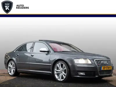 Audi A8 5.2 S8 quattro 