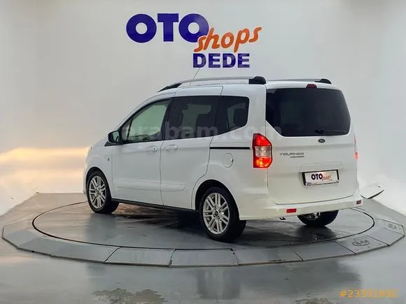 Ford Tourneo Courier 1.5 TDCi Titanium Image 2